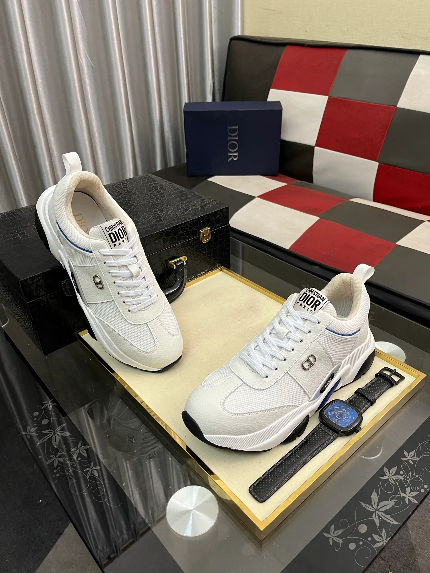 Men's men's shoes💰458⌚️⌚️Dior original quality.~ Unique modern style sneakers. 🏃A must-have casual shoe for trendy men😍😍 Original brand imported from Italy, imported original leather, sheep lining (refuses to discolor and grind feet) Sole: Original sole provided by the original factory, French lazy style design ⚠️Fit to the feet, original quality, super comfortable original sole. Just like shooting the real thing🎬The real thing is better, code number: 38-444⃣️colors available